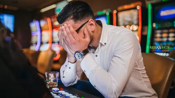 Người nghiện cờ bạc sẽ ảnh hưởng đến tâm lý rõ rệt